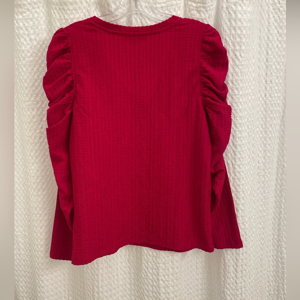 LOFT Shirred Puff Sleeve Top. Size Medium. - Picture 3 of 3